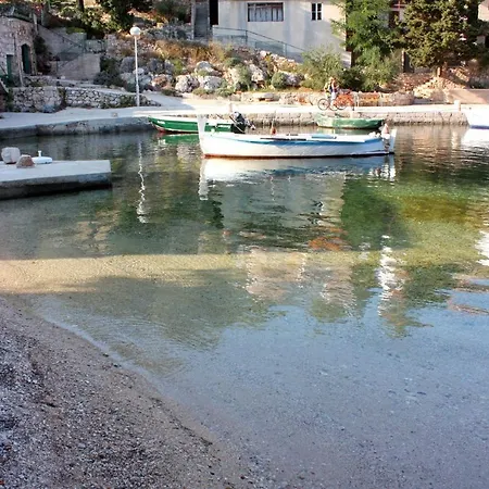 Apartment By The Sea Basina, Hvar - 11923 *