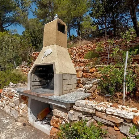 Apartman By The Sea Basina, Hvar - 11923 *
