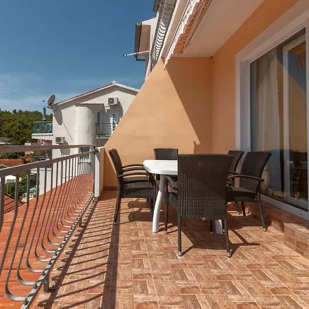 Apartment By The Sea Basina, Hvar - 11923 *